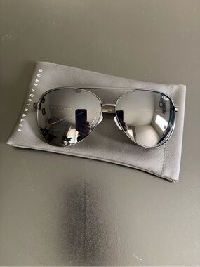 Quay Australia Vivienne Black Aviator Sunglasses